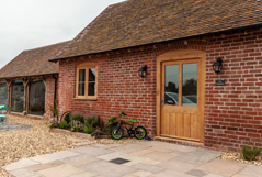 placeholderfourRight